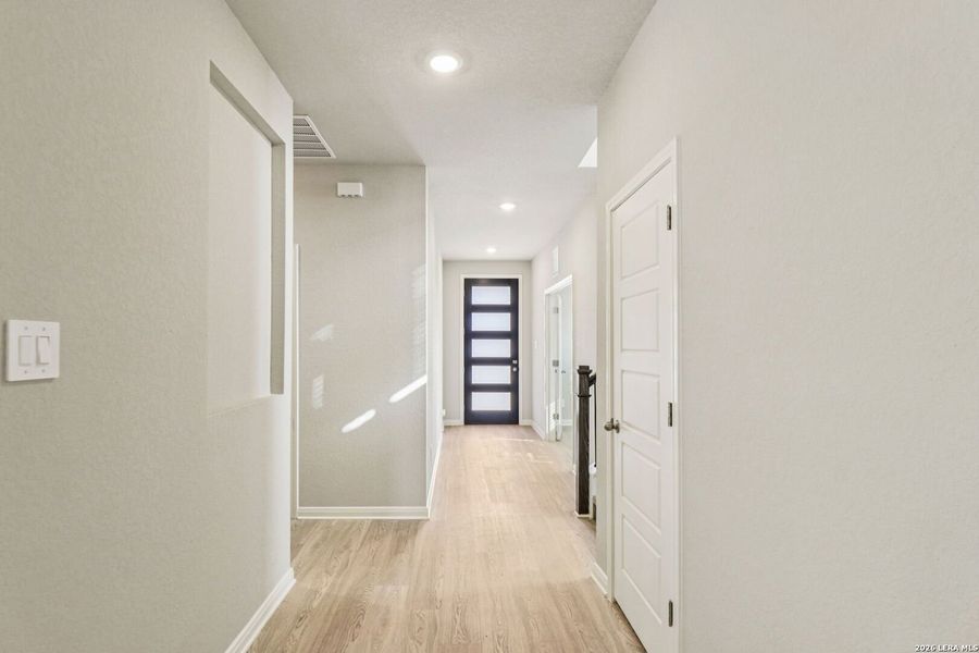 Spacious, unfurnished interior of a new home in Sagebrooke - Premier Series, San Antonio (Image 42).