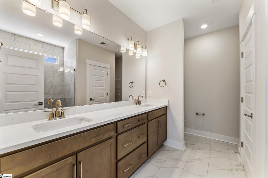 Furnished interior view inside a new home in Saratoga Oaks, Williamston (Image 11).