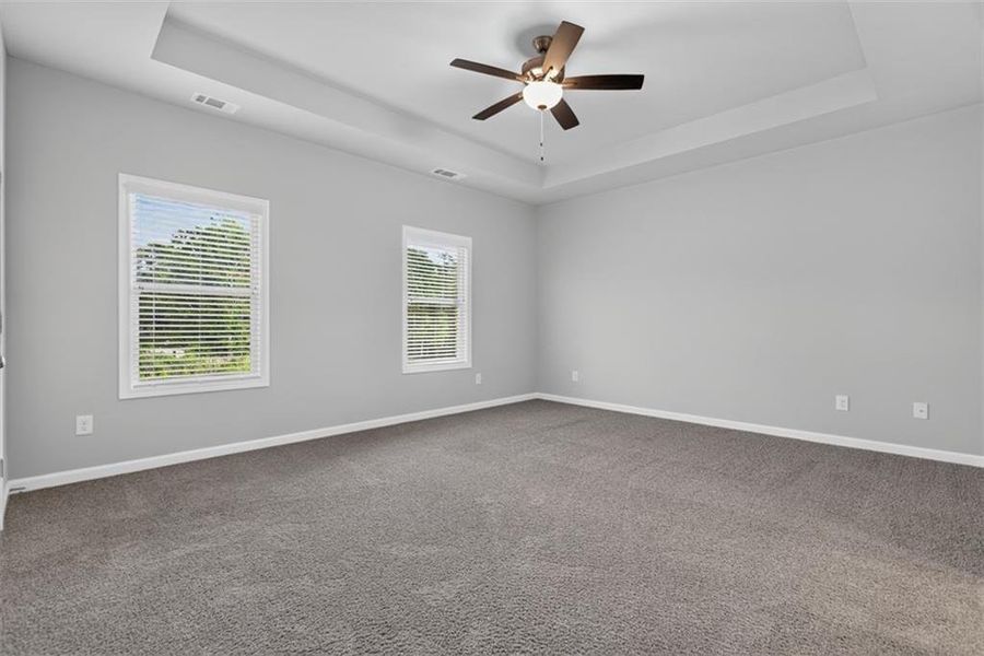 Spacious, unfurnished interior of a new home in , Eastanollee (Image 53).