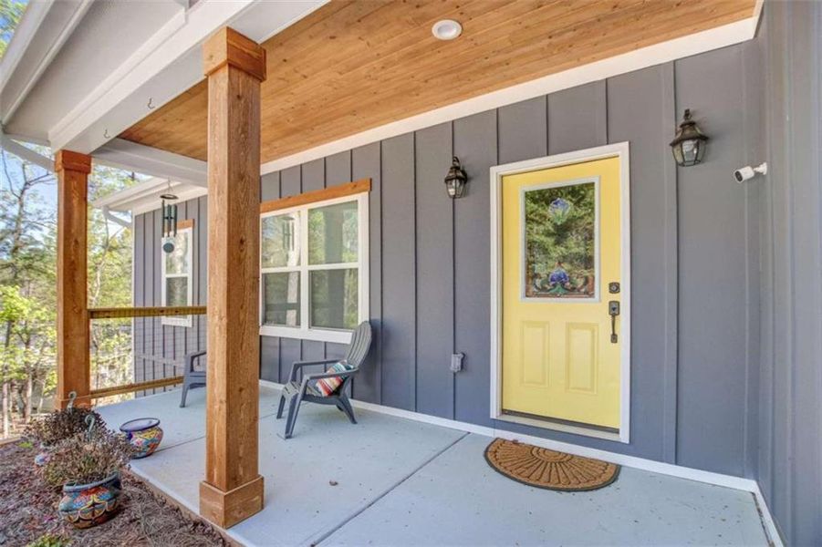 Exterior details and patio area of a home in , Clarkesville (Image 3).