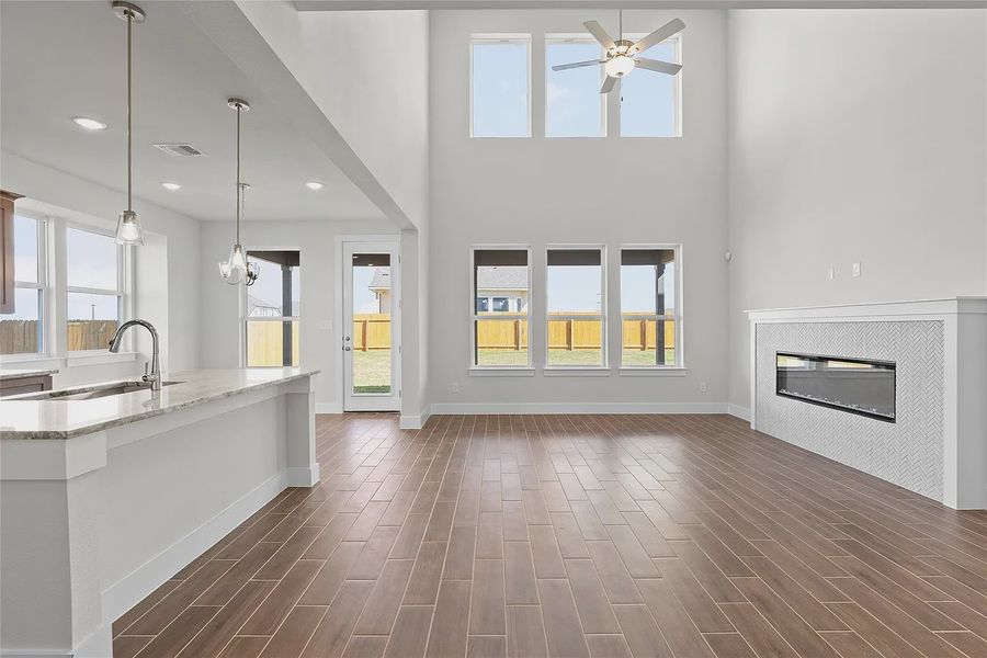 Spacious, unfurnished interior of a new home in The Grove at Blackhawk, Pflugerville (Image 24).
