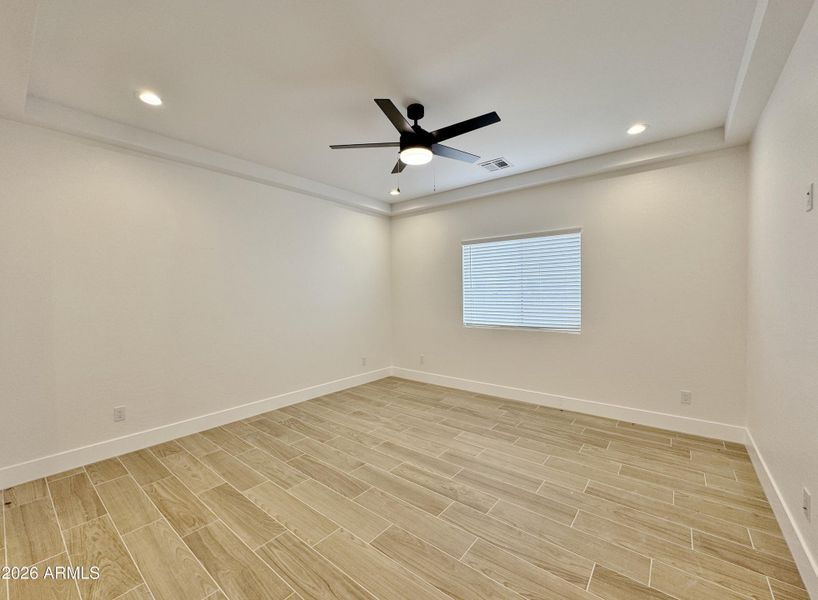 Master bedroom Master bedroom