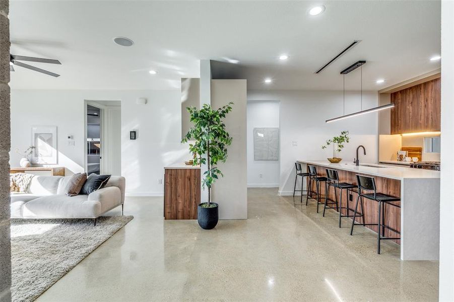 Furnished interior view inside a new home in , Dallas (Image 4).