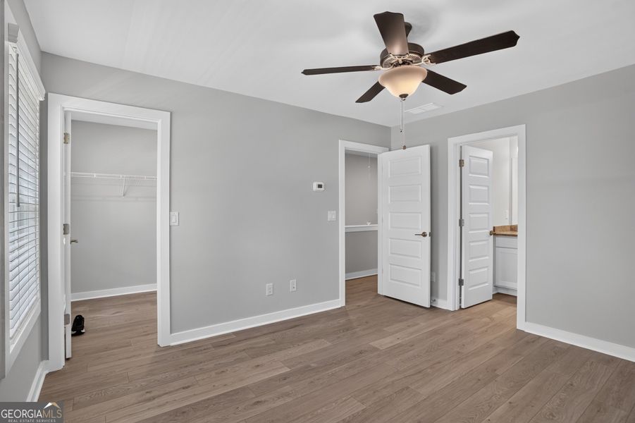 Spacious, unfurnished interior of a new home in The Cottages at East Lanier, Fayetteville (Image 10).