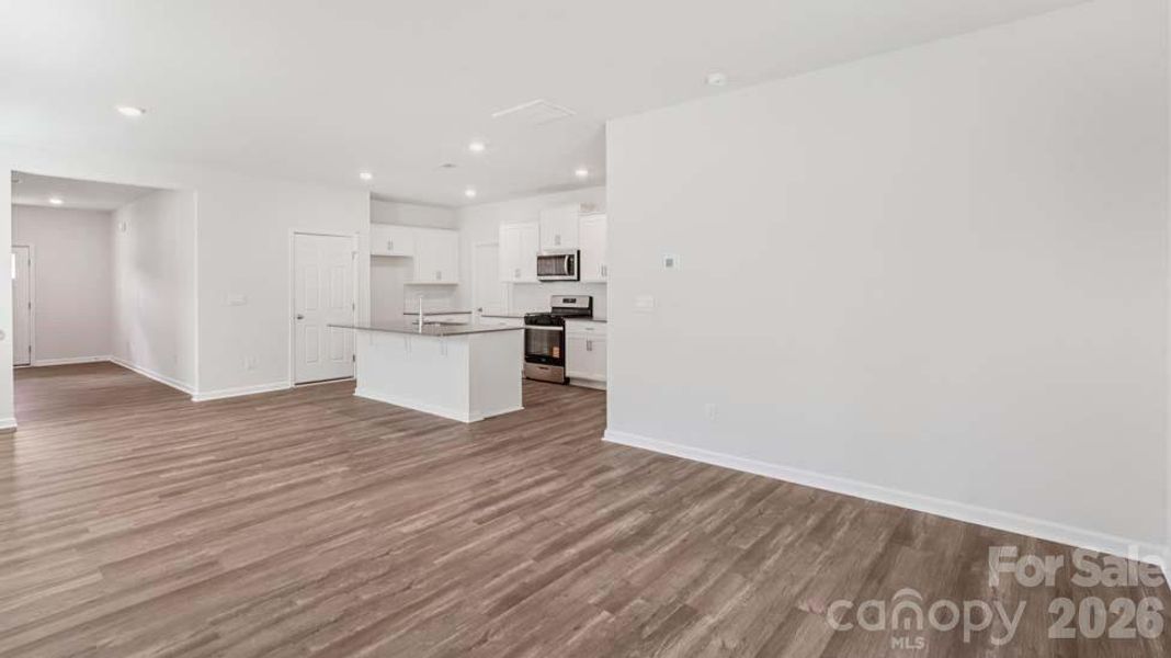 Spacious, unfurnished interior of a new home in Wallace Springs, Statesville (Image 22).