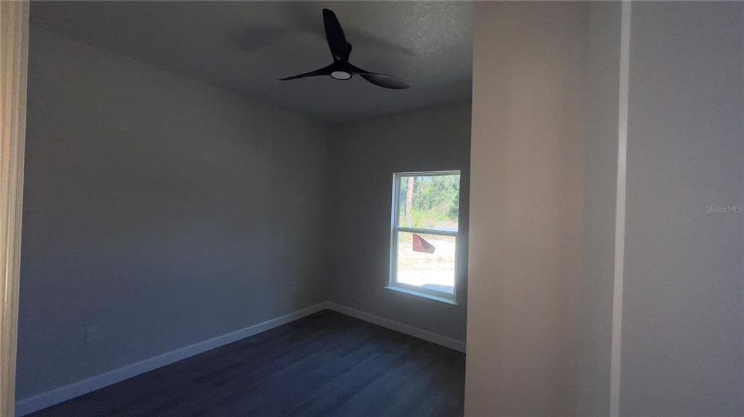 Spacious, unfurnished interior of a new home in , Chiefland (Image 13).