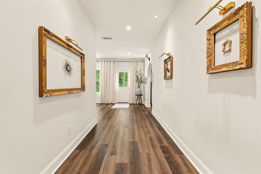 Spacious, unfurnished interior of a new home in The Estate at Old Friendship, Buford (Image 26). Spacious, unfurnished interior of a new home in The Estate at Old Friendship, Buford (Image 26).