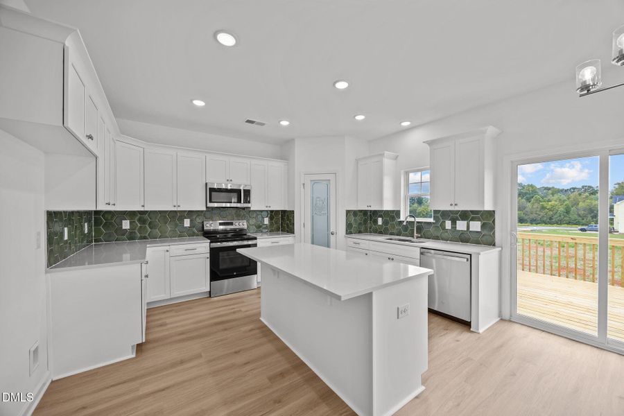 20-web-or-mls-IMG_2538 20-web-or-mls-IMG_2538