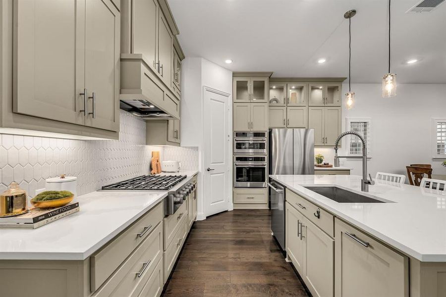 Furnished interior view inside a new home in Fields Villas - Darling Homes, Frisco (Image 6). Furnished interior view inside a new home in Fields Villas - Darling Homes, Frisco (Image 6).
