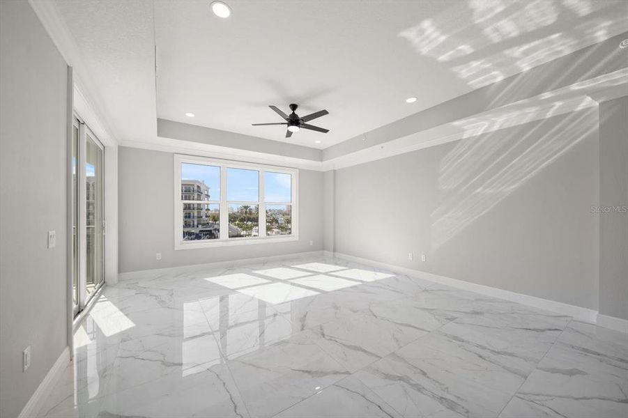 Spacious, unfurnished interior of a new home in , Clearwater (Image 16).