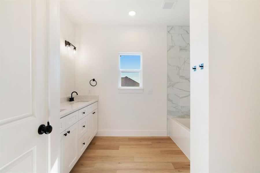 Image 16 of a home in .