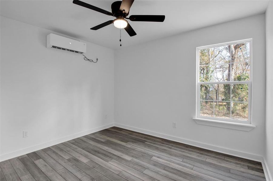 Spacious, unfurnished interior of a new home in , Flint (Image 12).