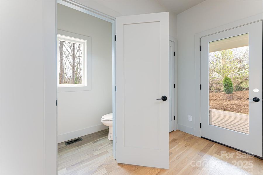 Photo of Similar Construction Photo of Similar Construction