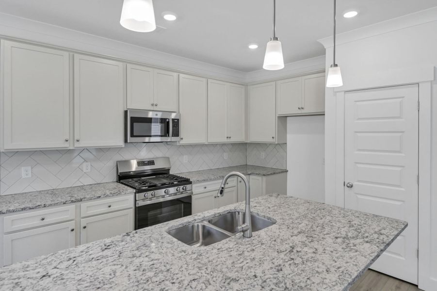 Furnished interior view inside a new home in Ashton Lakes, Lexington (Image 10).