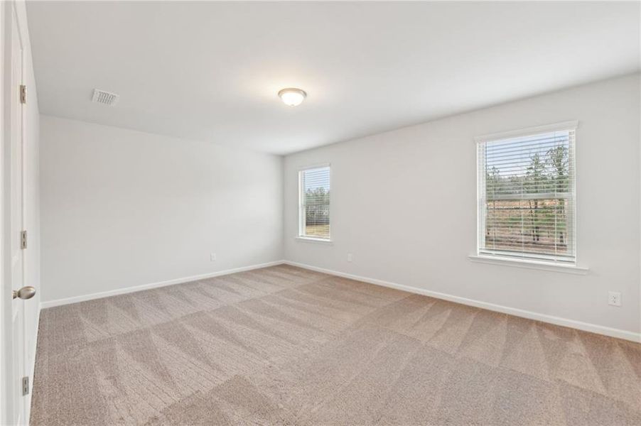 Spacious, unfurnished interior of a new home in Hamilton Lakes, Lawrenceville (Image 41).