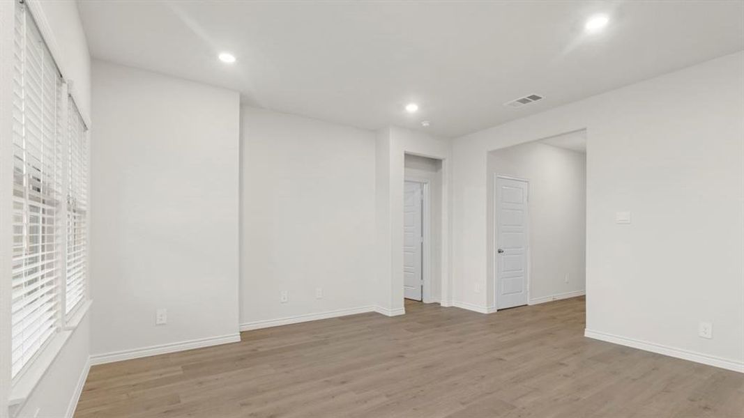 Spacious, unfurnished interior of a new home in Silverado, Aubrey (Image 28). Spacious, unfurnished interior of a new home in Silverado, Aubrey (Image 28).