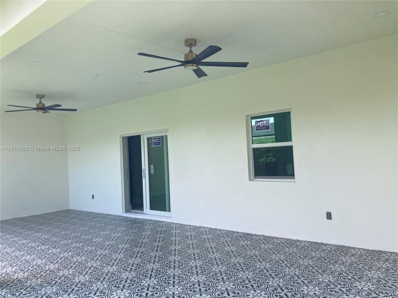 Spacious, unfurnished interior of a new home in , West Palm Beach (Image 24).