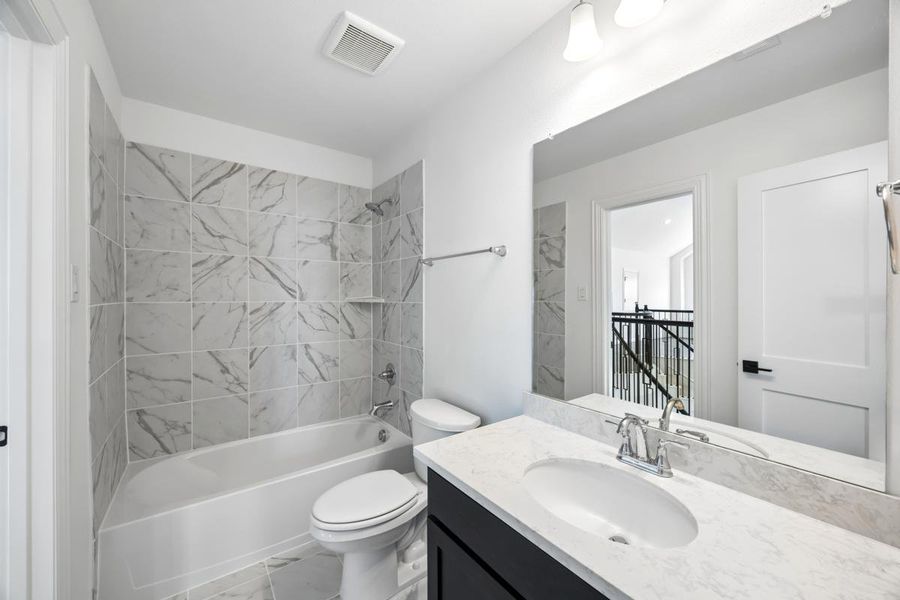 Furnished interior view inside a new home in Somerset Park, Rockwall (Image 29). Furnished interior view inside a new home in Somerset Park, Rockwall (Image 29).