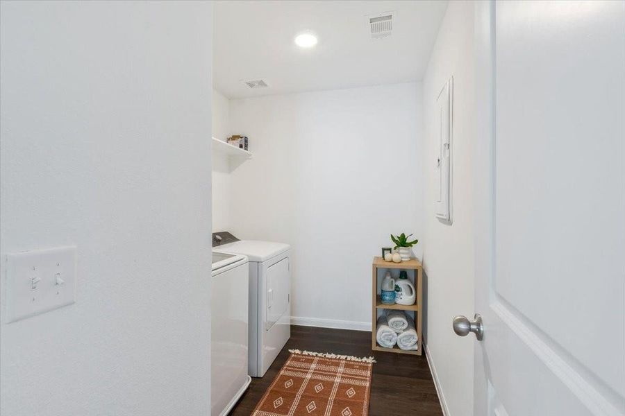 Utility room is located upstairs for easy access! Utility room is located upstairs for easy access!