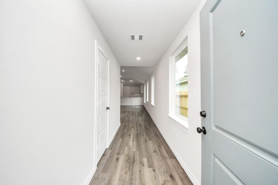 Spacious, unfurnished interior of a new home in The Enclave at Spring Branch, Montgomery (Image 28). Spacious, unfurnished interior of a new home in The Enclave at Spring Branch, Montgomery (Image 28).
