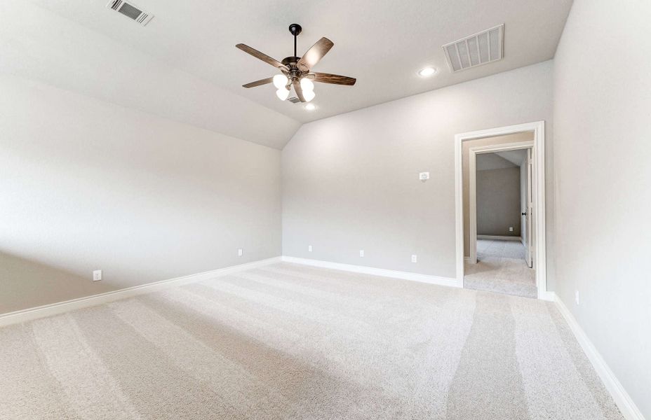 Spacious, unfurnished interior of a new home in Bridgeland 60′, Cypress (Image 32). Spacious, unfurnished interior of a new home in Bridgeland 60′, Cypress (Image 32).