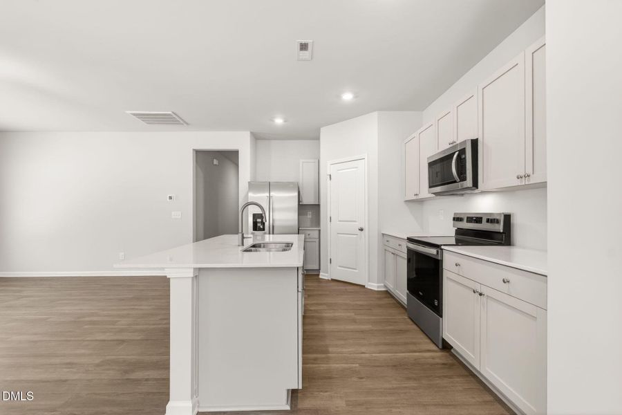 24-web-or-mls-DSC01508 24-web-or-mls-DSC01508