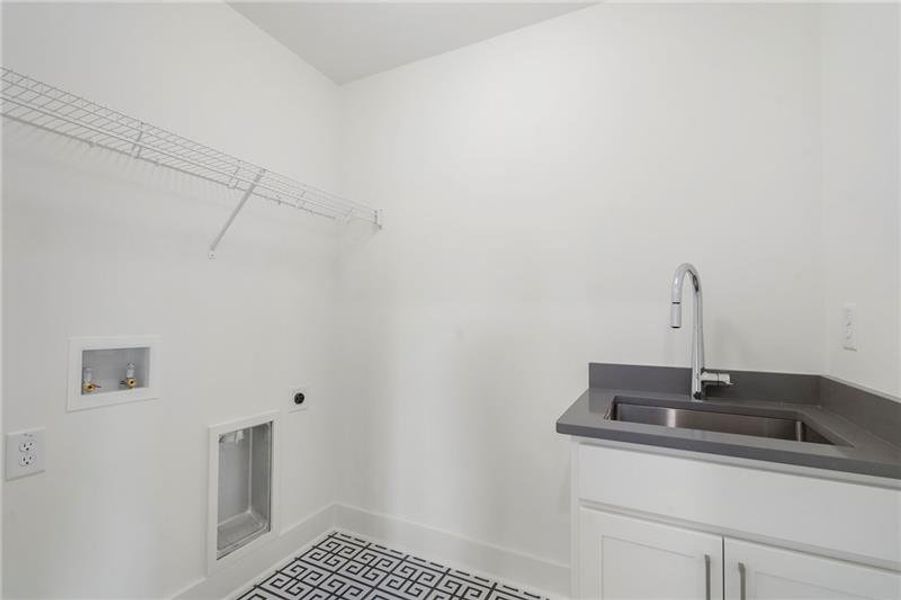 Spacious, unfurnished interior of a new home in , Atlanta (Image 23).