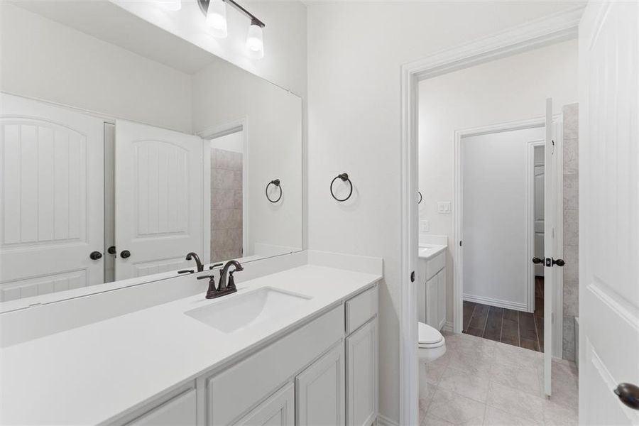 Furnished interior view inside a new home in Northstar, Haslet (Image 11).