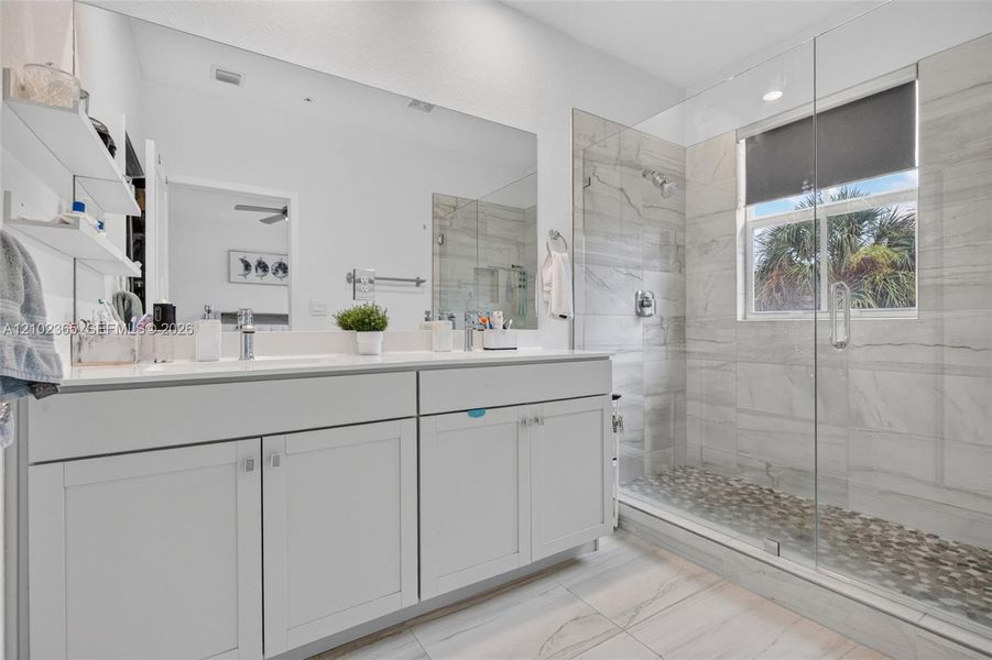 Furnished interior view inside a new home in , Pembroke Pines (Image 35).