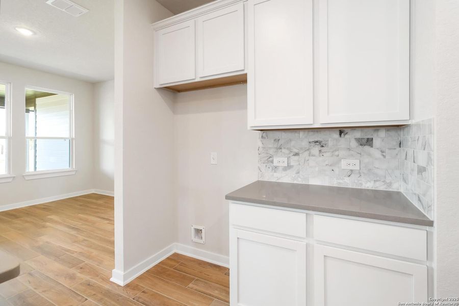 Furnished interior view inside a new home in Bonita Vista, Pleasanton (Image 8).