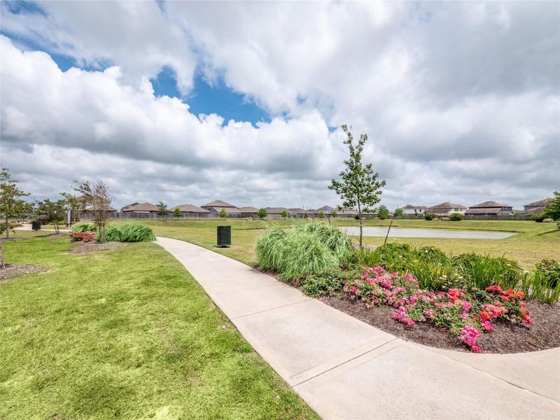 Community amenities in Pearlbrook, Texas City (Image 28).