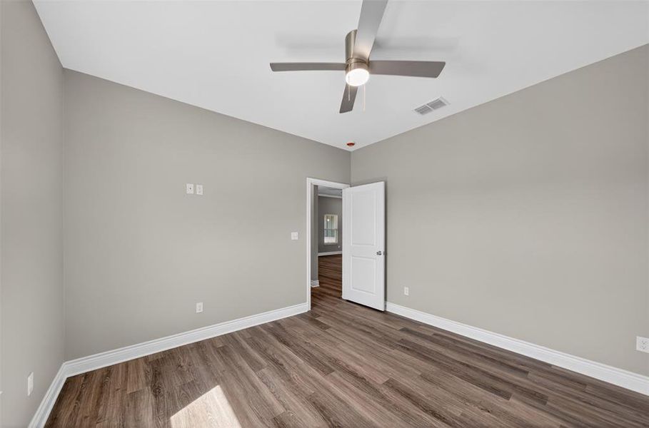 Spacious, unfurnished interior of a new home in , Troup (Image 32).