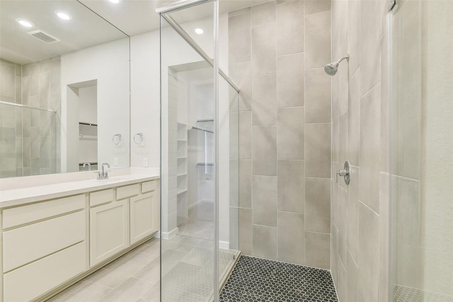 Furnished interior view inside a new home in Summer Place 35', Montgomery (Image 13). Furnished interior view inside a new home in Summer Place 35', Montgomery (Image 13).