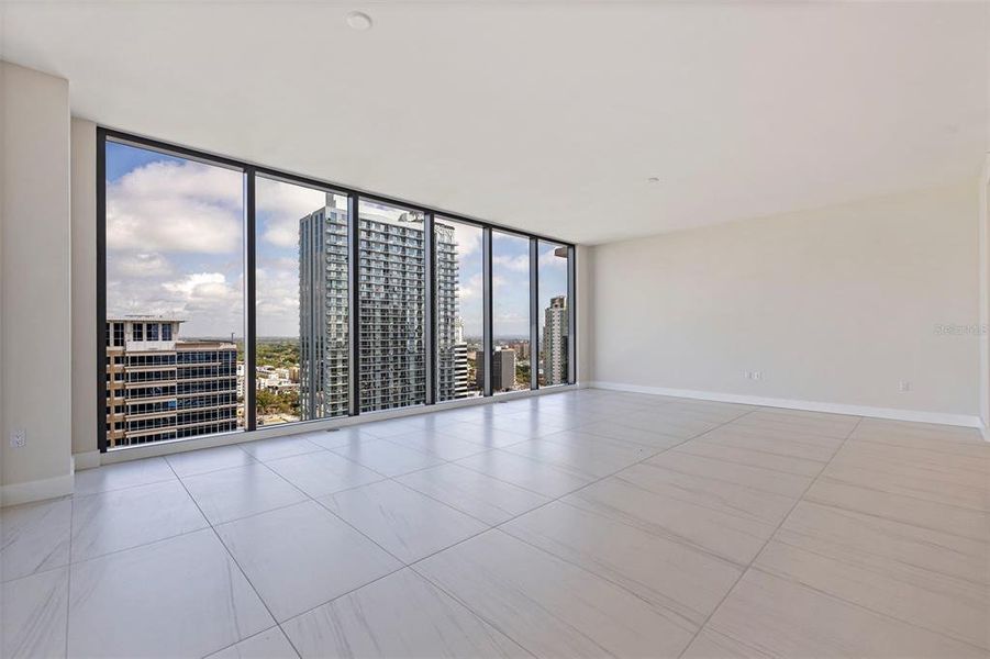 Spacious, unfurnished interior of a new home in , St. Petersburg (Image 55).