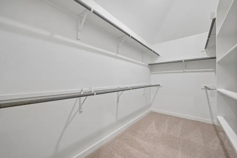 Spacious, unfurnished interior of a new home in Riviera Pines, Huffman (Image 26).
