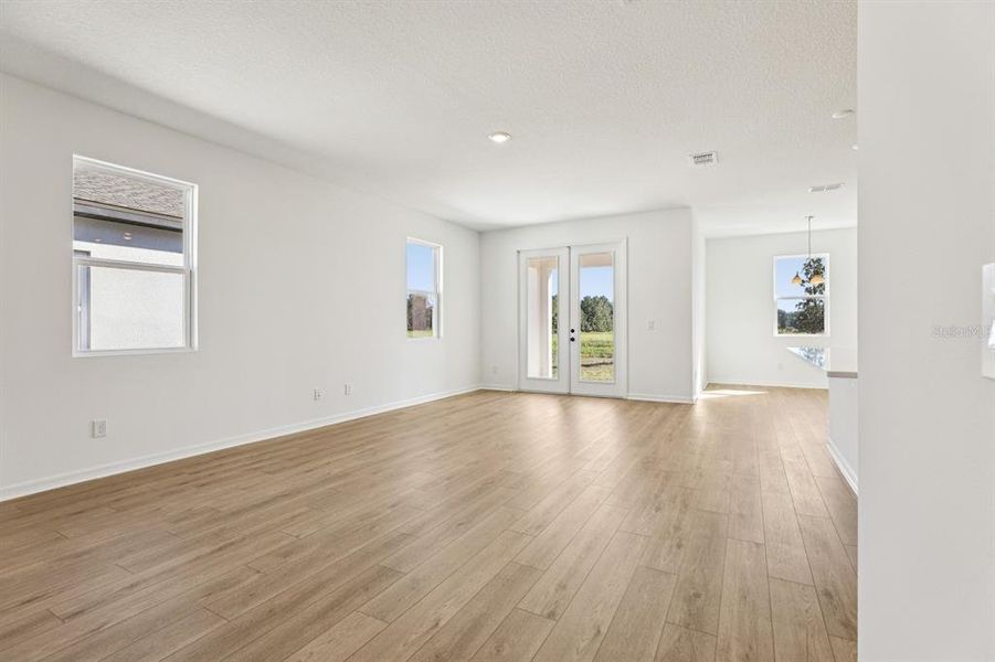 Spacious, unfurnished interior of a new home in Sunbrooke, St. Cloud (Image 38).
