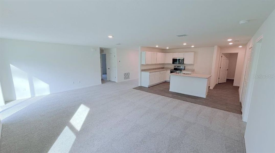 Spacious, unfurnished interior of a new home in Palm Coast: Value Collection, Palm Coast (Image 6).