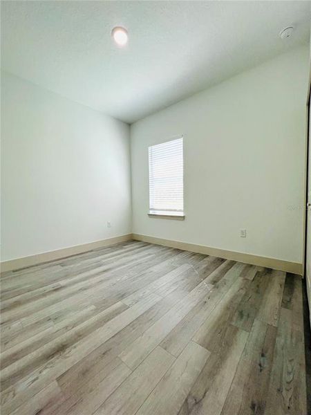 Spacious, unfurnished interior of a new home in , Dunnellon (Image 13).