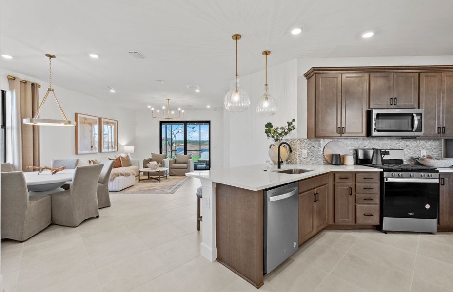 Furnished interior view inside a new home in Del Webb Catalina, Lakewood Ranch (Image 10).