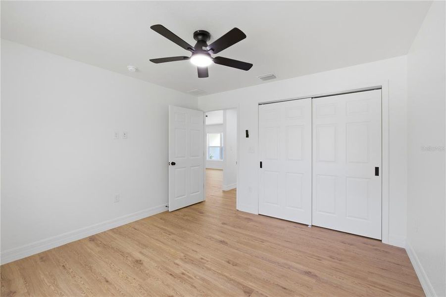 Spacious, unfurnished interior of a new home in , Ocklawaha (Image 13).