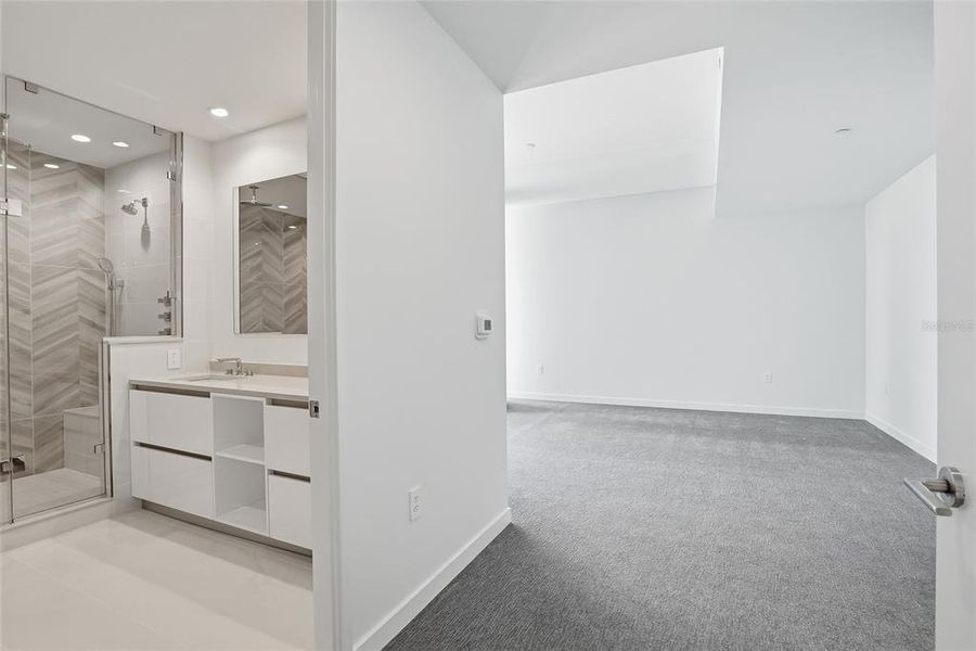 Image 36 of a home in .