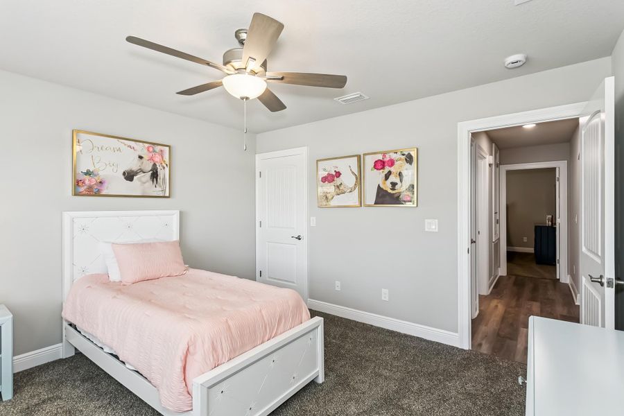 Furnished interior view inside a new home in Buckeyes Landing, Navarre (Image 35).