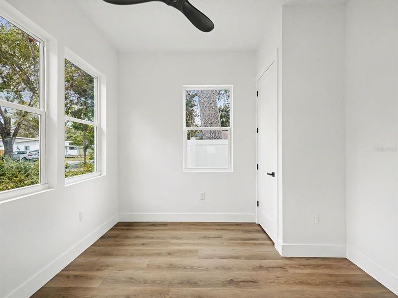 Spacious, unfurnished interior of a new home in , St. Petersburg (Image 23).