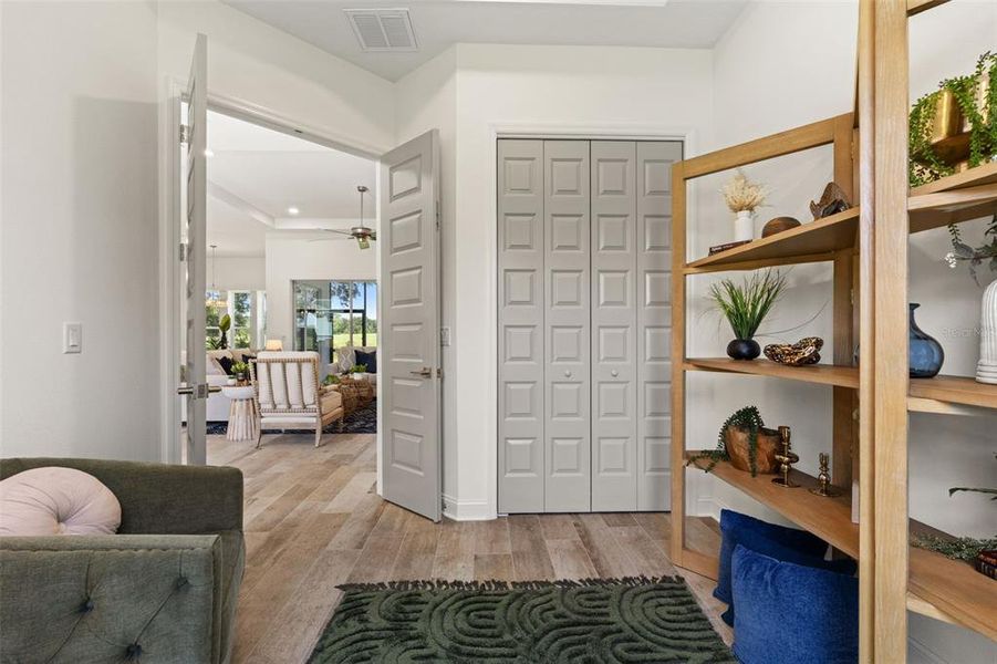 Furnished interior view inside a new home in , Lecanto (Image 6).