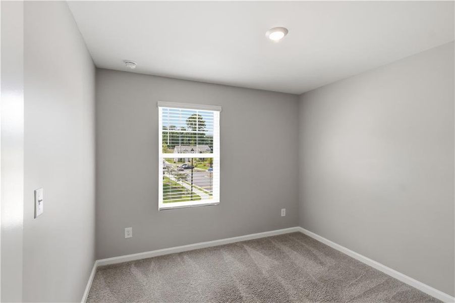Spacious, unfurnished interior of a new home in , Atlanta (Image 15).