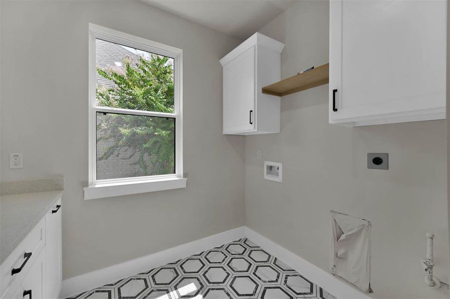 Similar Utility Room Built by TX Best Home Builders