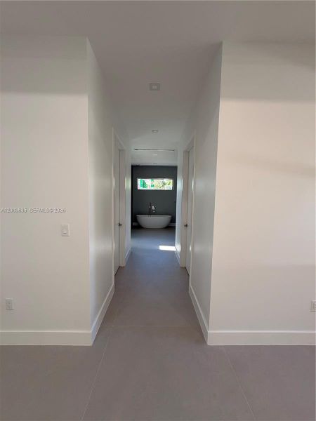 Spacious, unfurnished interior of a new home in , Miami (Image 21).