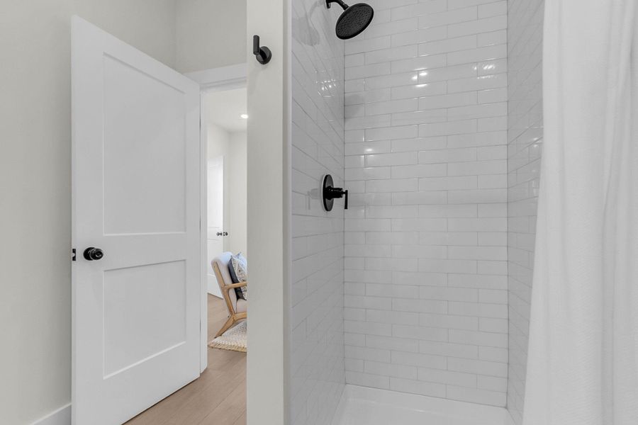 Close-up of interior finishes inside a home in , North Charleston (Image 24).