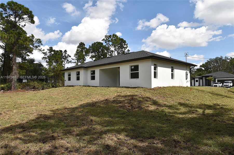 Exterior details and patio area of a home in , Lehigh Acres (Image 17).