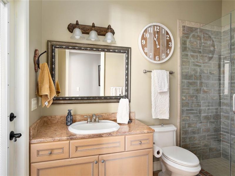 Furnished interior view inside a new home in , Ocklawaha (Image 18).